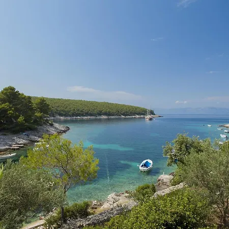 House Bistrana 別荘